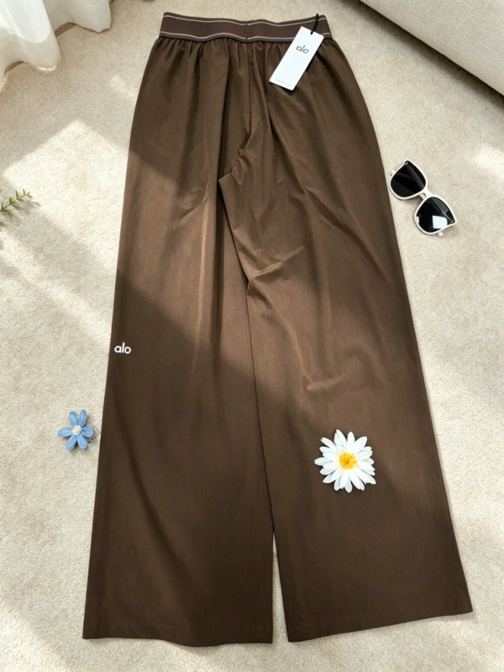 ALO Yoga Suit Up Trouser🎉Brown 30" Inseam New ☕ Wide Leg - Picture 2 of 5